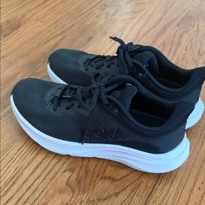 Women Hoka Solimar